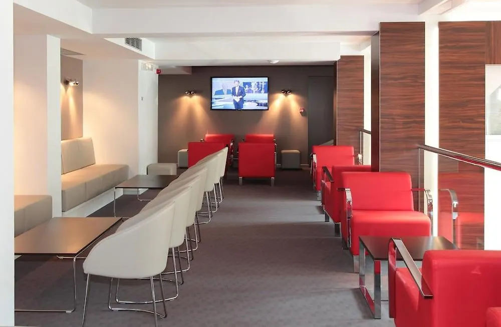 Hotel Le Mediterranee Lourdes 4*,