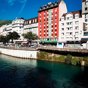 Le Pelerin Aparthotel