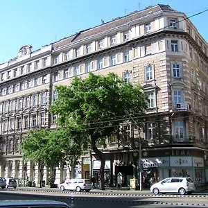 Eitans Casa de hóspedes Budapeste