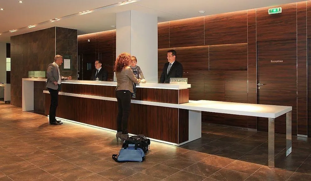 Hotel Le Mediterranee Lourdes 4*,